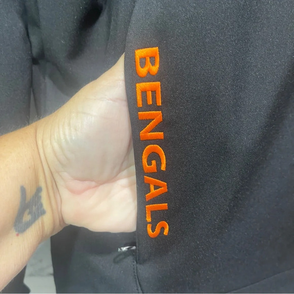 NFL Bengals 3 Layer Soft Shell Bonded Jacket Removable Hood NWT XL - Picture 5 of 15